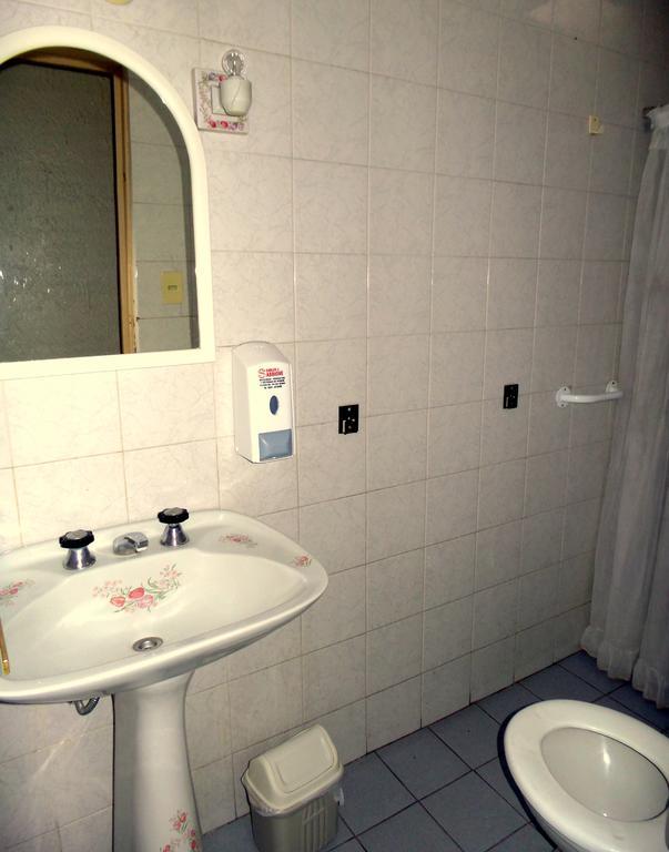 Hostel Otro Mundo Capdevila المظهر الخارجي الصورة