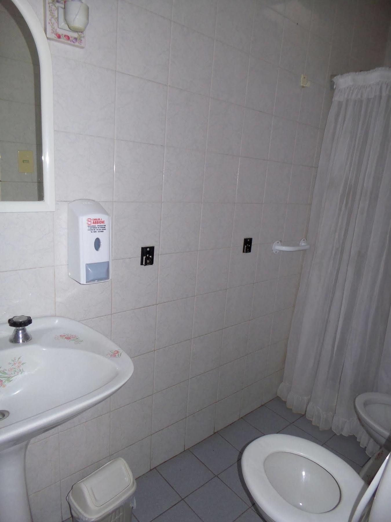 Hostel Otro Mundo Capdevila المظهر الخارجي الصورة