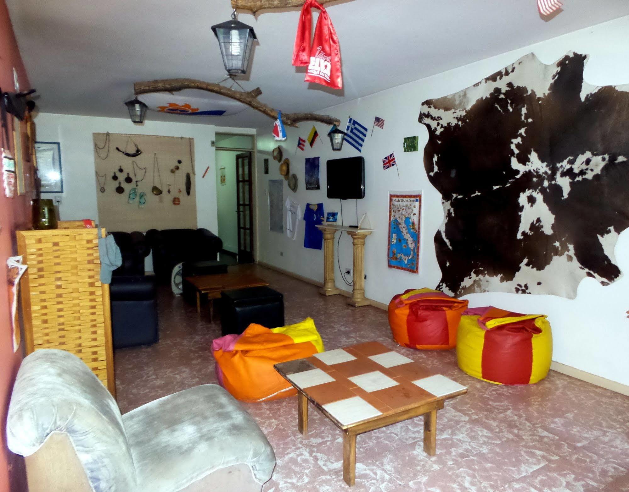 Hostel Otro Mundo Capdevila المظهر الخارجي الصورة