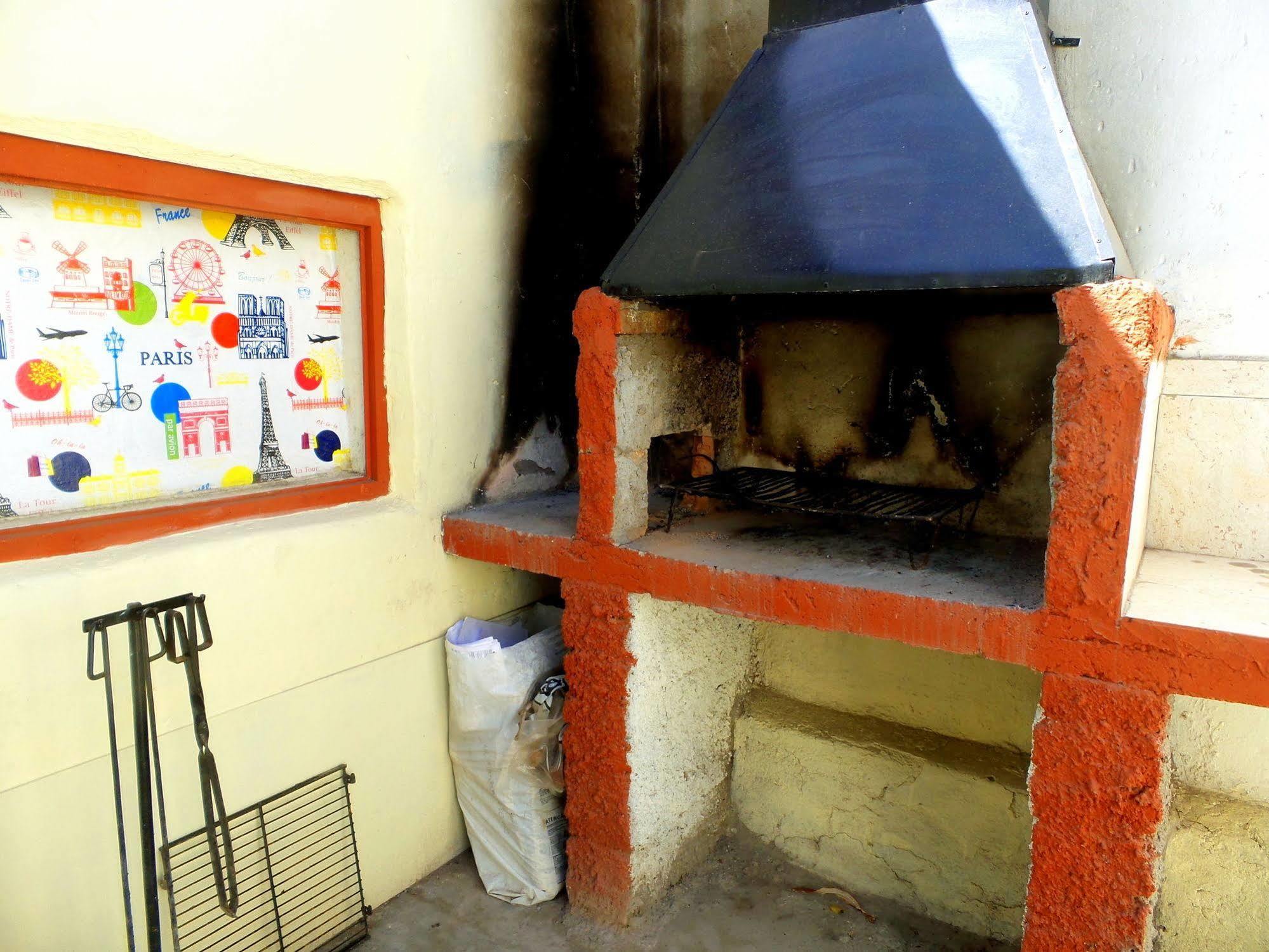 Hostel Otro Mundo Capdevila المظهر الخارجي الصورة
