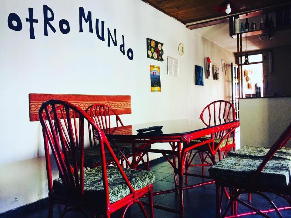 Hostel Otro Mundo Capdevila المظهر الخارجي الصورة